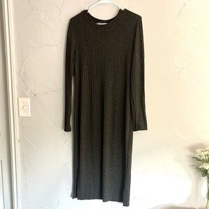 Ronni Nicole Grey Ribbed Long Sleeve Sheath Sweater  Dress